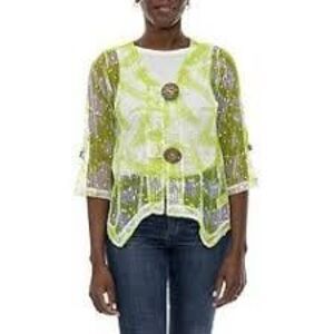 Hailey Lyn Women's Open Knit Weave Oversize Buttons Handkerchief Hem Cardigan S